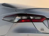 Toyota Camry LE Hybrid 2022